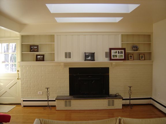 Family Room w/ Fireplace