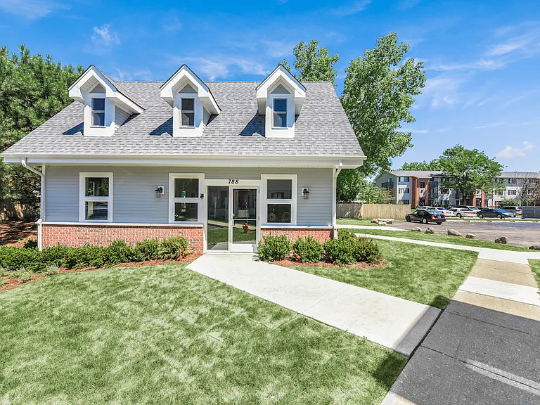 788 Inland Cir — Photo 17