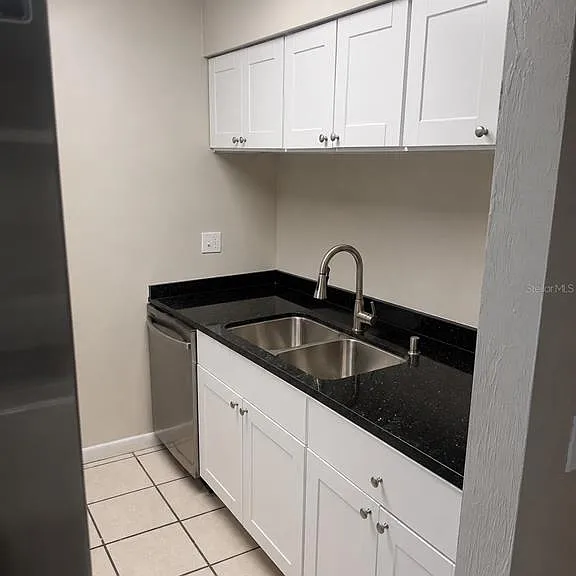 4017 SW 22nd Rd #B — Photo 3