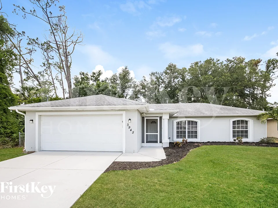 3945 N Cranberry Blvd