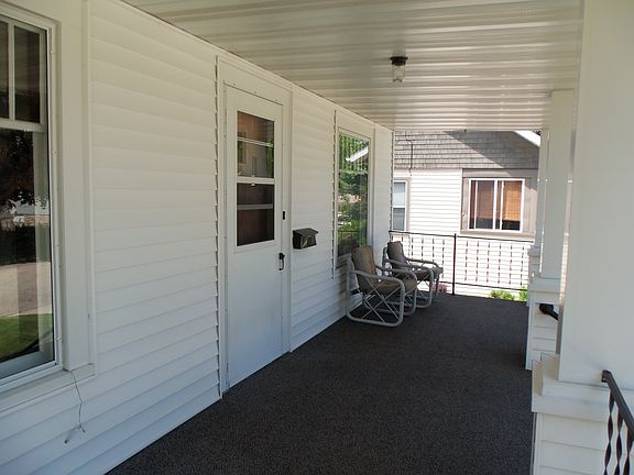 2nd image of 268 E Cotton St