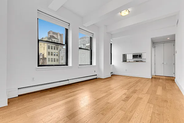 Rented by REAL New York | media 3