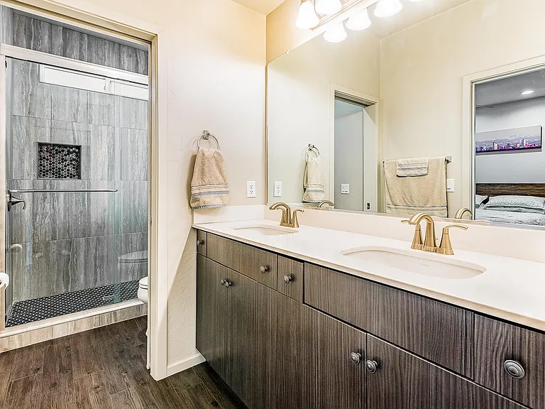 864 E Park Modern Dr — Photo 17