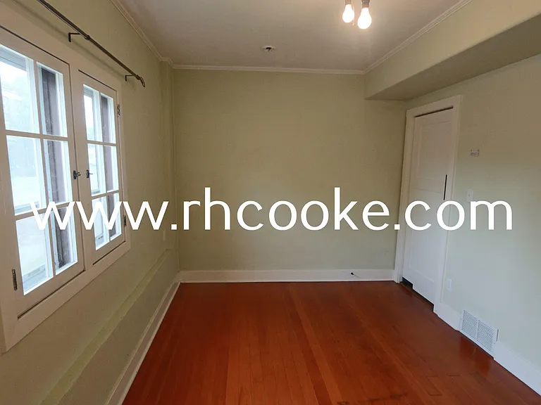 719 W Maxwell Ave — Photo 11