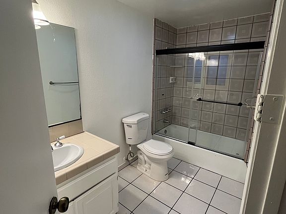 5th image of 4849 Yosemite Way