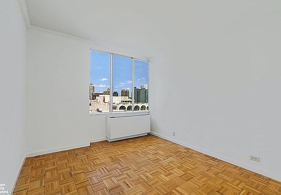 4th image of 61 W 62nd St APT 12K