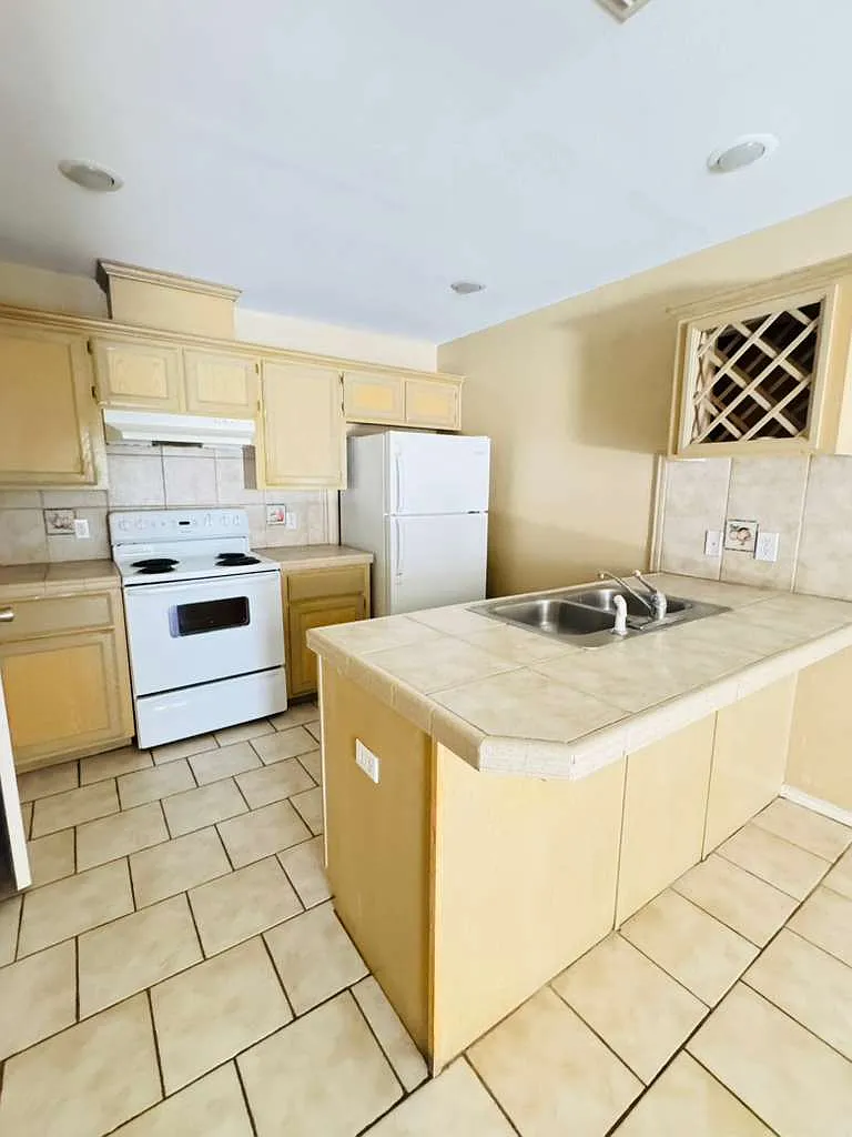 Building Photo - 1509 Prosperity Dr #4
