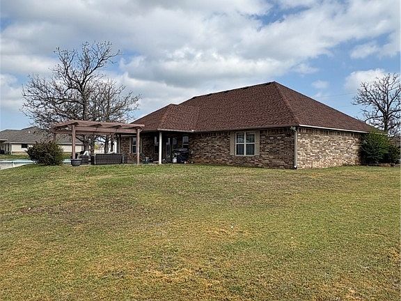 4th image of 106 Ranch Ln