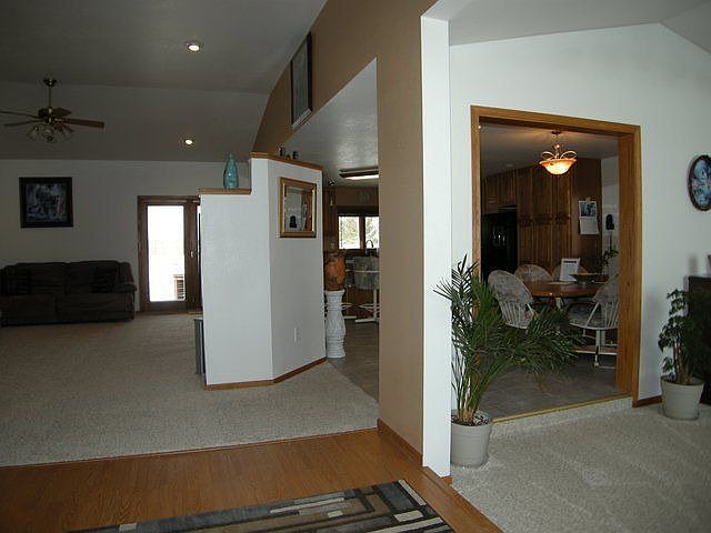 2nd image of 1610 Country Club Rd