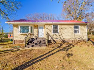 203 Summit Ave, Waynesville, MO 65583