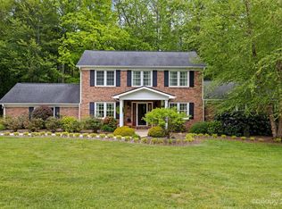 208 Lichen Ln, Hendersonville, NC 28791