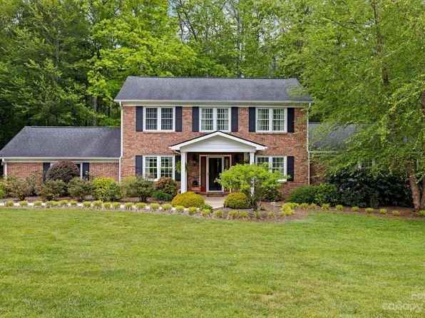 208 Lichen Ln, Hendersonville, NC 28791