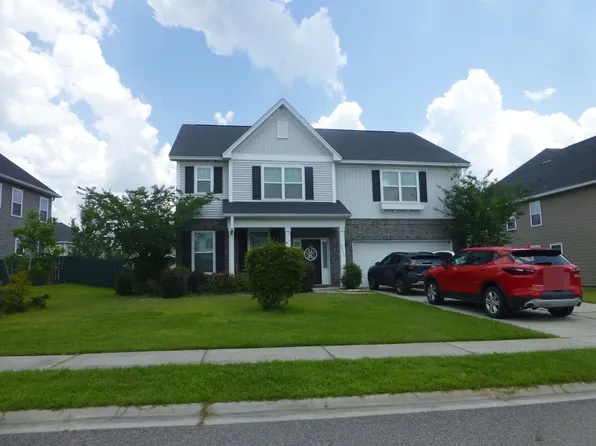 2475 Castleoak Dr, Richmond Hill, GA 31324