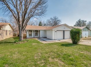 1013 Tapley St, Grand Prairie, TX 75051