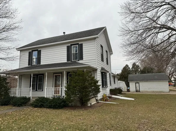 431 W Main St, Glenville, MN 56036