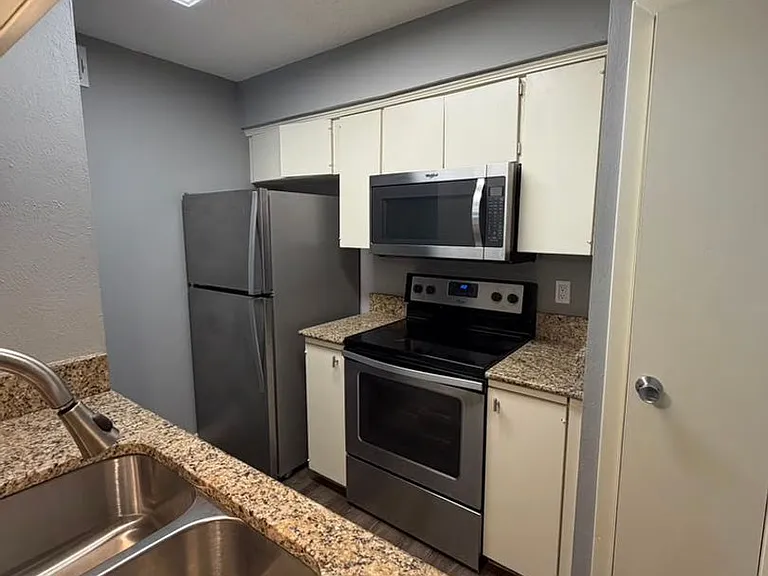 4837 Cedar Springs Rd #122 — Photo 5