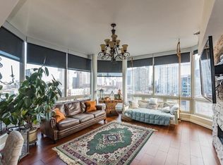 720 W Randolph St APT 1107, Chicago, IL 60661