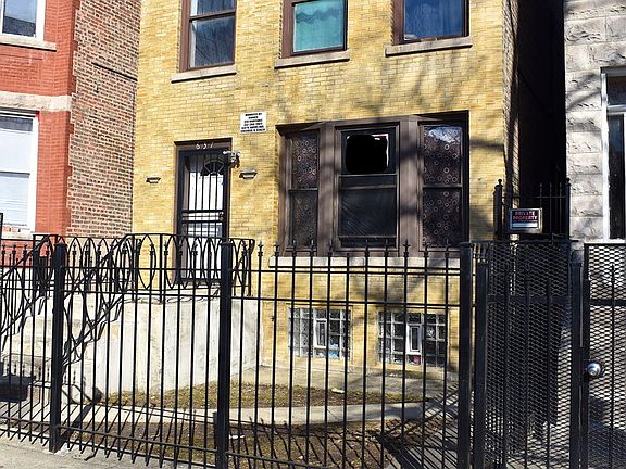 2nd image of 637 N Avers Ave
