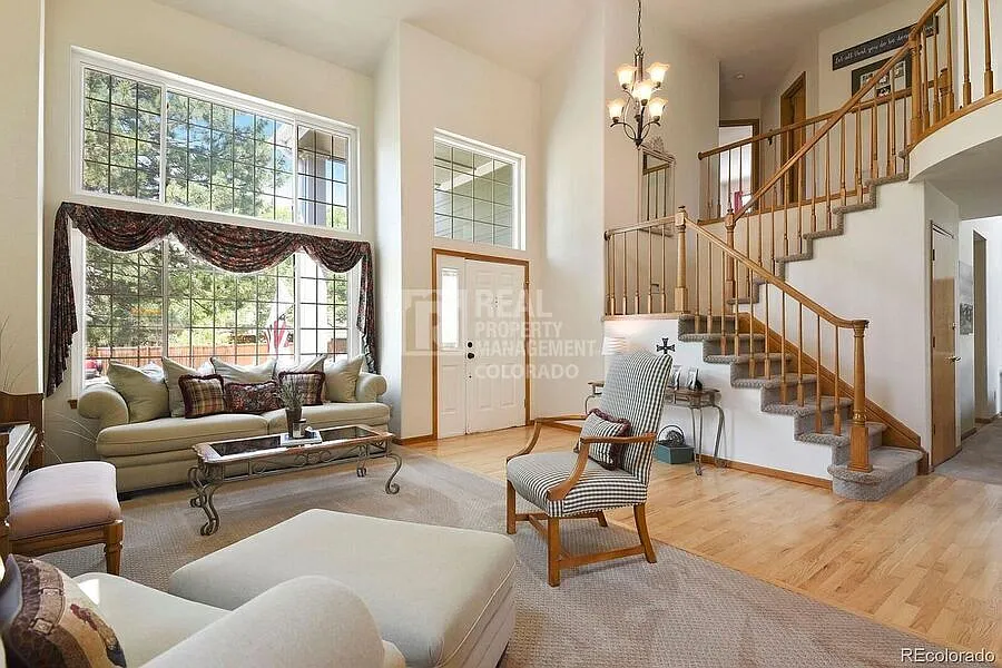 10110 Flagstone Way — Photo 4