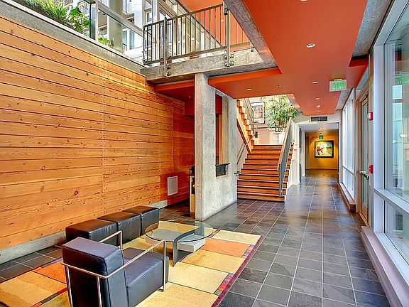 Klee Lobby