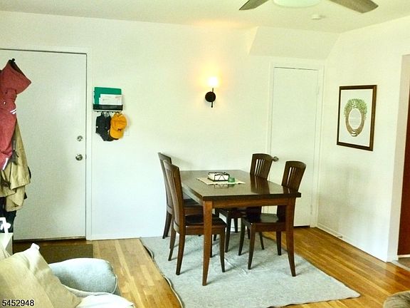 4th image of 33 N Willow St APT 1