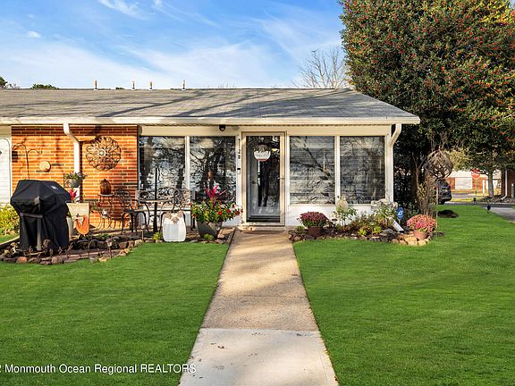 3rd image of 702 Plymouth Drive #D