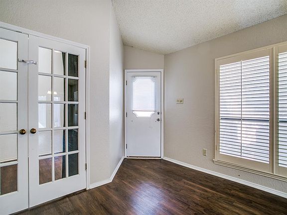 4th image of 1344 Daffodil Ln