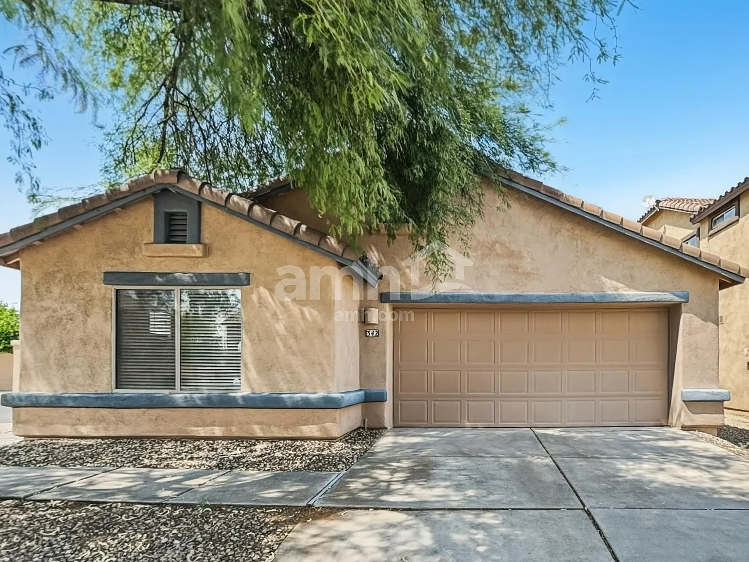 3 bed, 2.0 bath, 1704 sqft, $1,950 — Photo 1