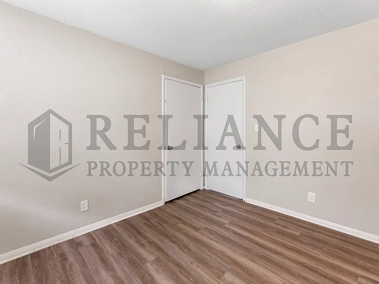 1642 E Denver Dr — Photo 12