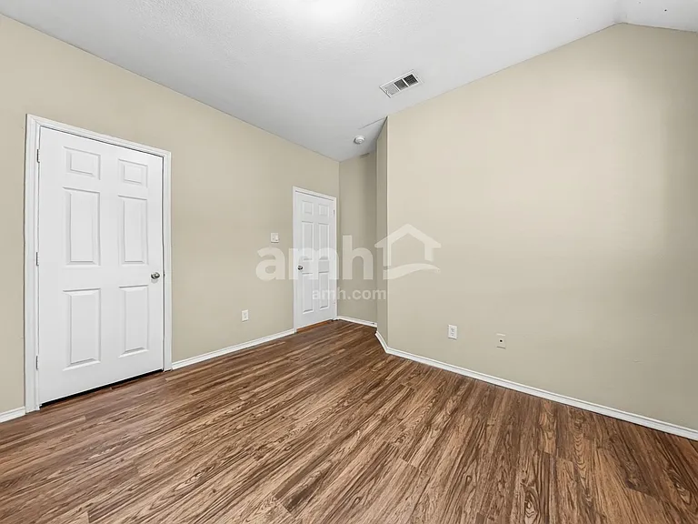 4308 Rebecca Ct — Photo 13