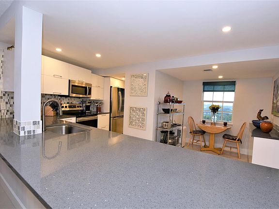 2nd image of 625 Oaks Drive #705