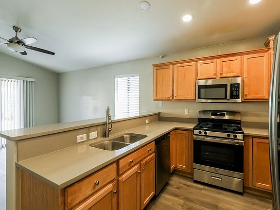 5th image of 6898 W Quailwood Way