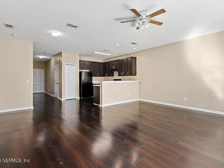 8618 Ribbon Falls Ln — Photo 7