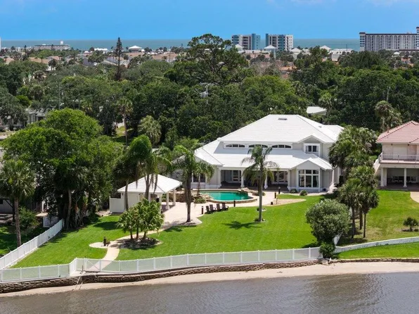 626 Riverside Dr, Ormond Beach, FL 32176