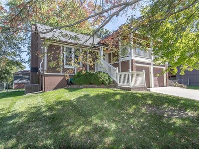 15209 S Seminole Dr, Olathe, KS, 66062