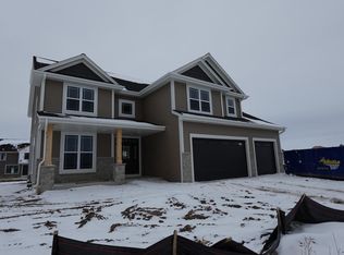 1730 Whalen Dr, Oconomowoc, WI 53066