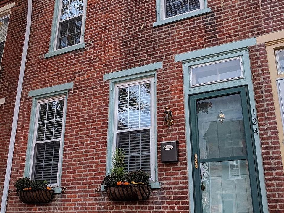 Exterior 124 W Union