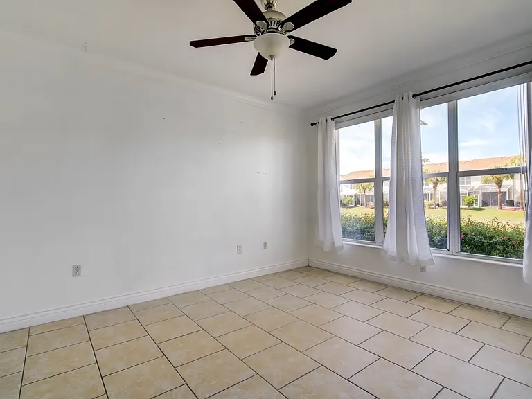 1310 Henley St #1902 — Photo 13