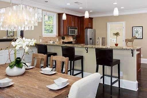 Dining room / Kitchen