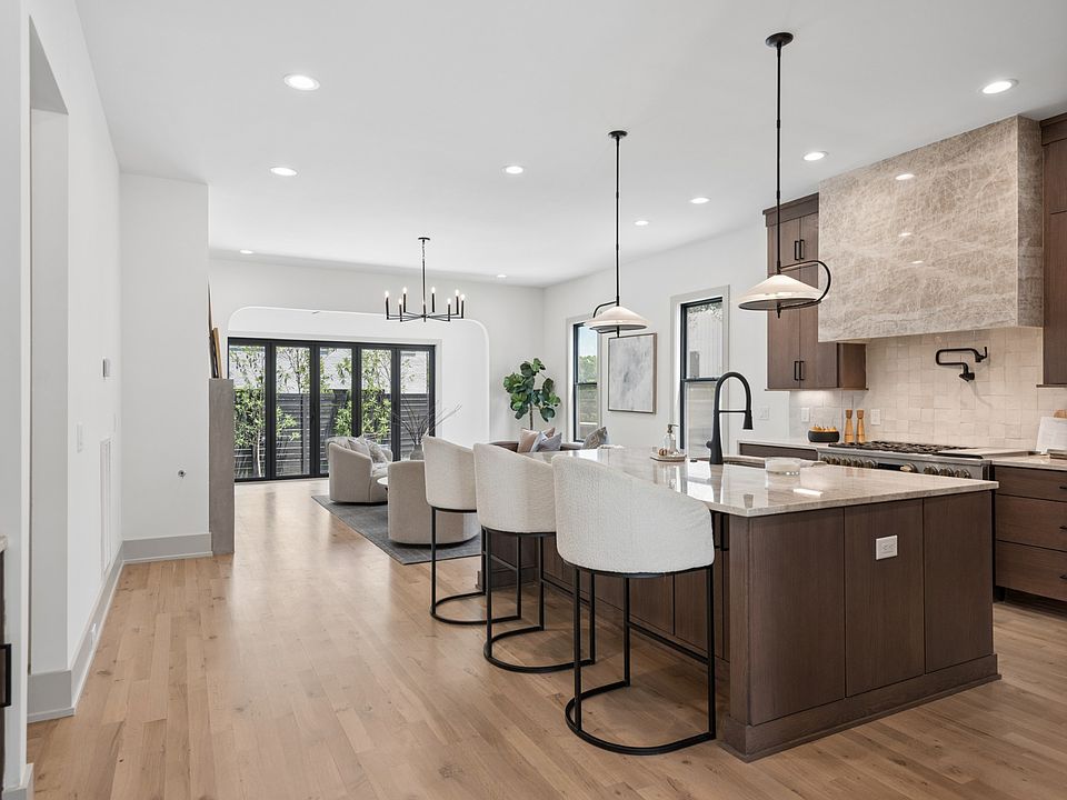 1st image of 506 Stonewall Way