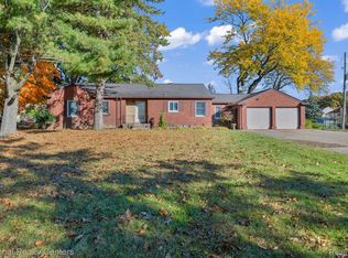 515 E Avon Rd, Rochester Hills, MI 48307