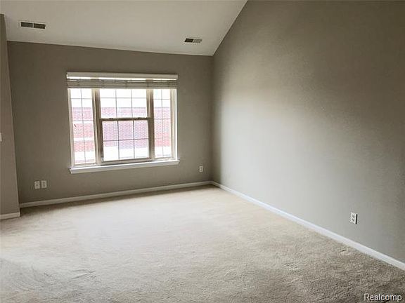 2nd image of 3197 Newbury Pl #1