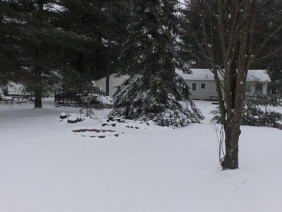 5th image of 1695 Menona Ln