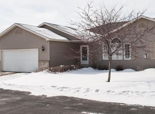 4481 Meadow Lakes Dr NW, Rochester, MN 55901