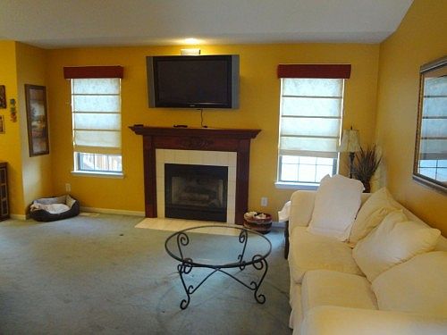 4th image of 1301 Crystal Ln #1