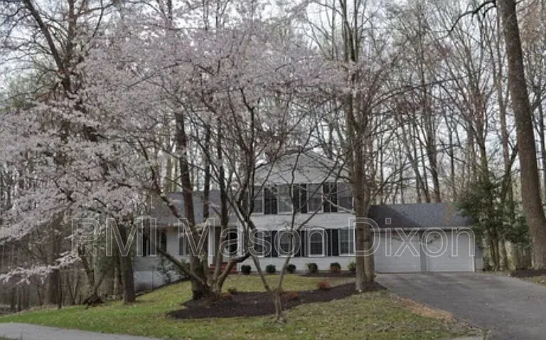 4035 Huckleberry Row — Photo 1