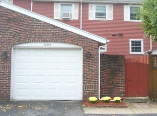 4292 Belmont Dr, Liverpool, NY 13090