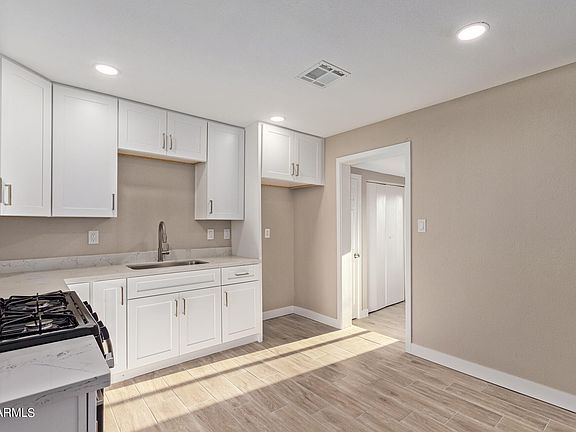4th image of 8320 N 27TH Avenue