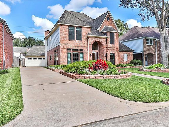 2nd image of 20734 Prince Creek Dr