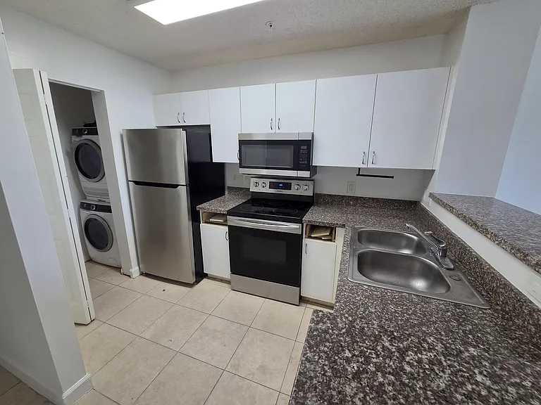 12172 Saint Andrews Pl #211 — Photo 8